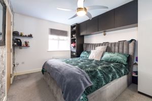 Bed- click for photo gallery